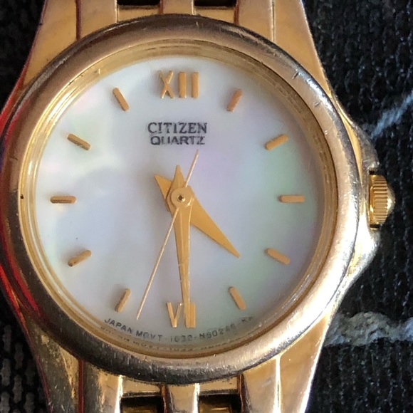 QUARTZ ladies watch main image 6
